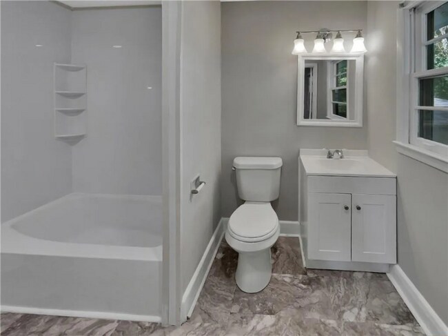 Photo - 2559 Clifton Springs Manor