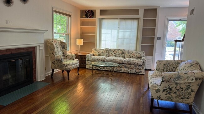 Photo - 630 E Fairmount Ave
