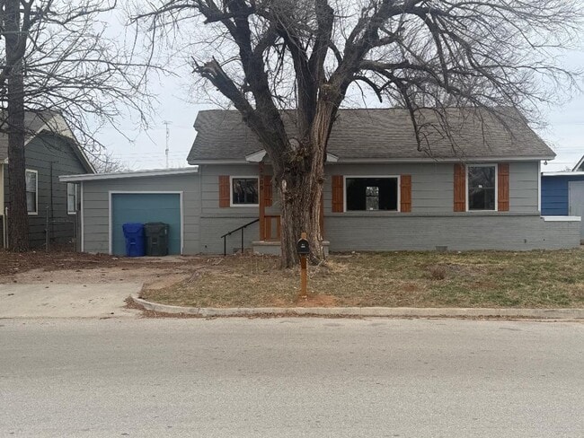 Photo - 2 Bedroom 1 Bathroom Home For Lease