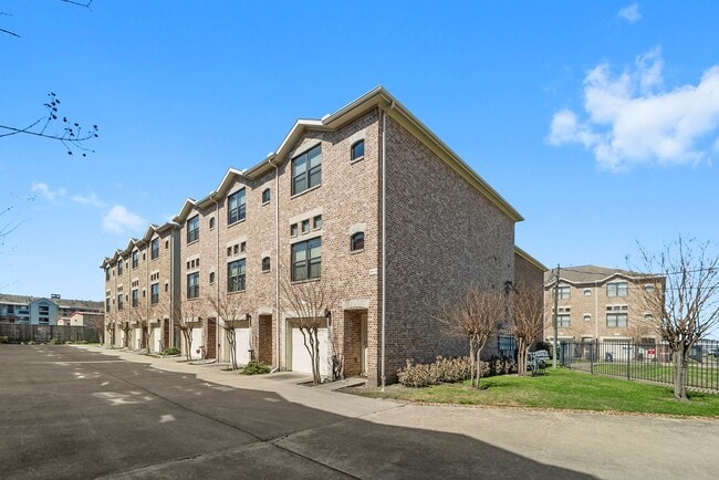Photo - 2710 Hullsmith Dr Unit 1301