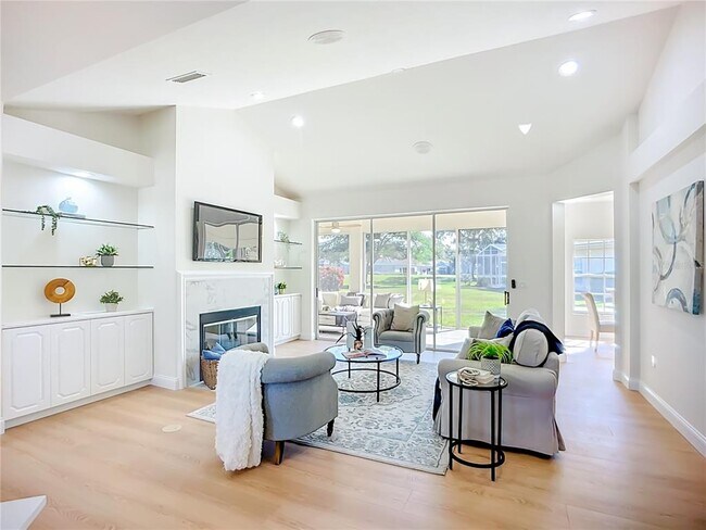 Photo - 2960 Sandringham Pl