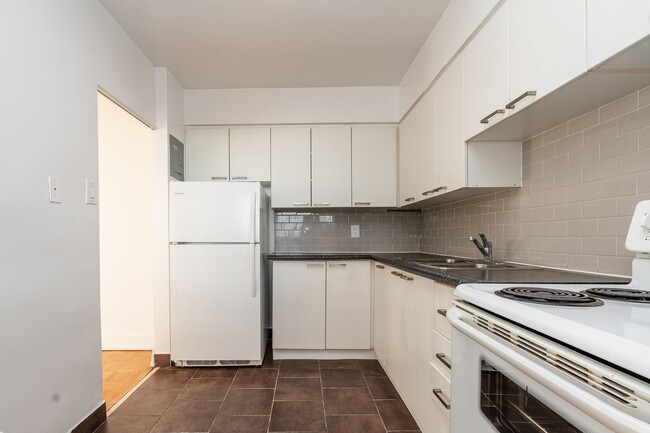 Photo - 263 Dixon Rd