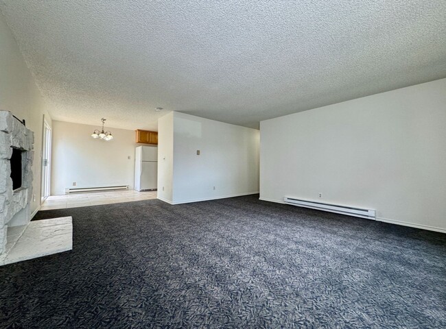 Photo - Charming Three Bedroom Near S. Waterfront & Macadam Ave~ Updates Throughout~ W/D Included ~ Detac... Unit 532