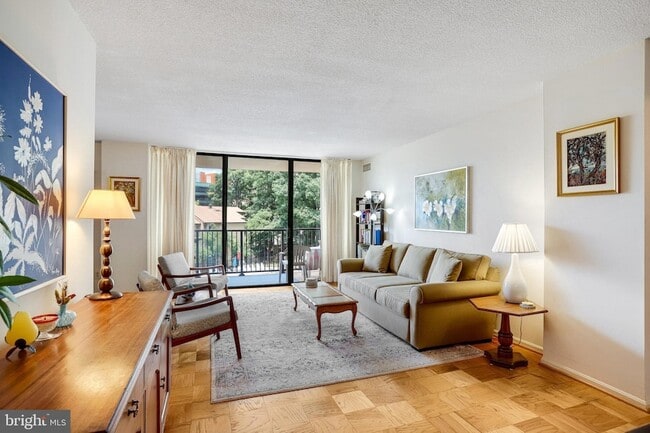 Photo - 118 Monroe St Unidad 304