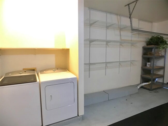 Photo - 3000 Holly Hall St Unit 3000