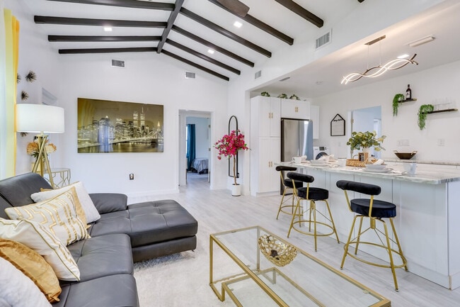 Photo - 774 NW 49th St Unidad ID1307509P
