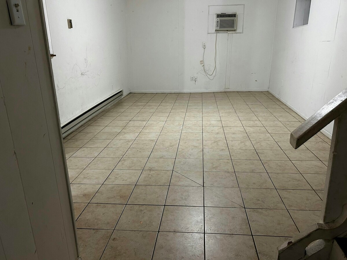 Photo - 524 Neosho St Unit Apartment 5