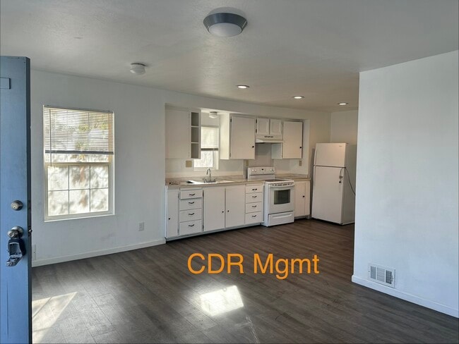 Photo - 219 Harrison St