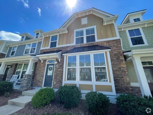 Building Photo - A gorgeous townhome available in Kitts Creek