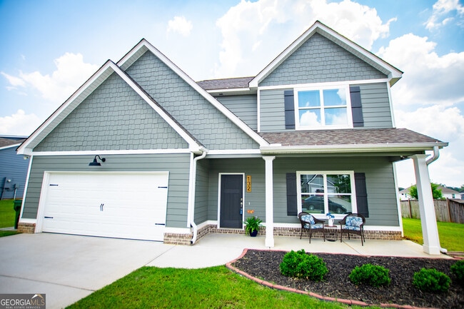 Photo - 132 Springwood Dr House