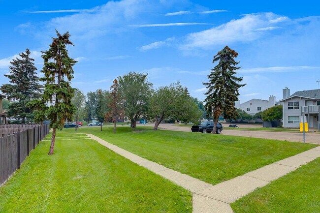 Photo - Huntington Townhomes