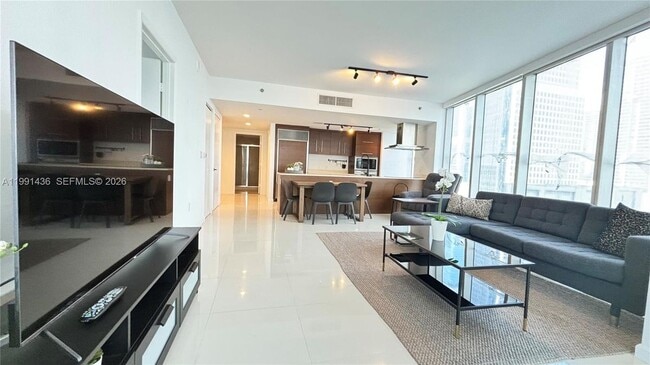 Building Photo - 495 Brickell Ave