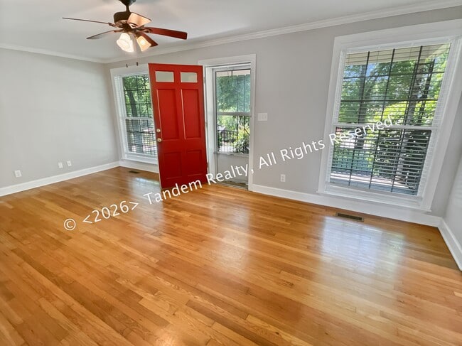 Photo - 520 Crieve Rd