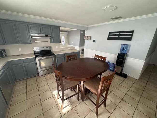 Photo - 7806 Grizzley Dr