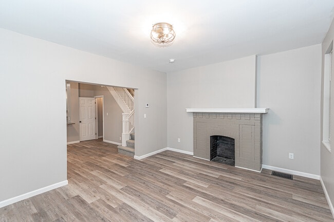 Photo - 102 Shadyhill Rd