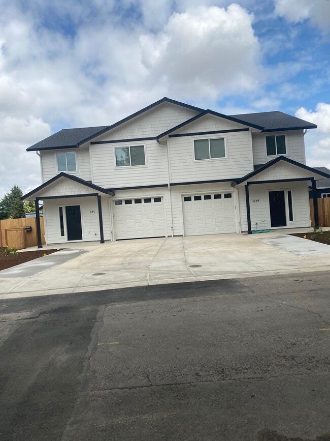 Building Photo - 625 Schemmel Ln Rental