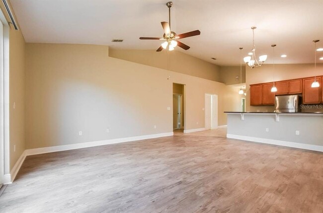 Photo - 527 Hibiscus Cove Dr