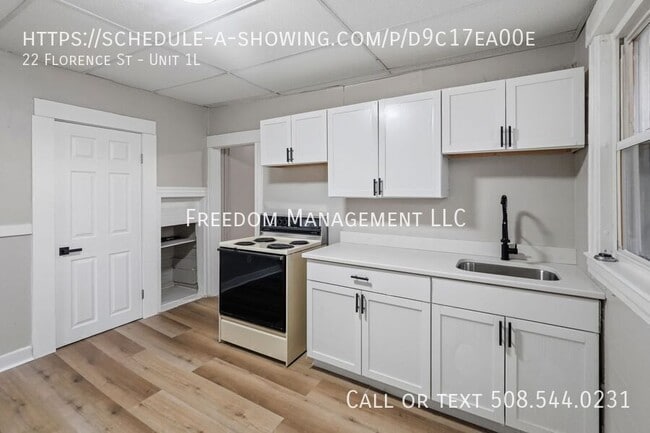 Building Photo - 22 Florence St Unit 1L