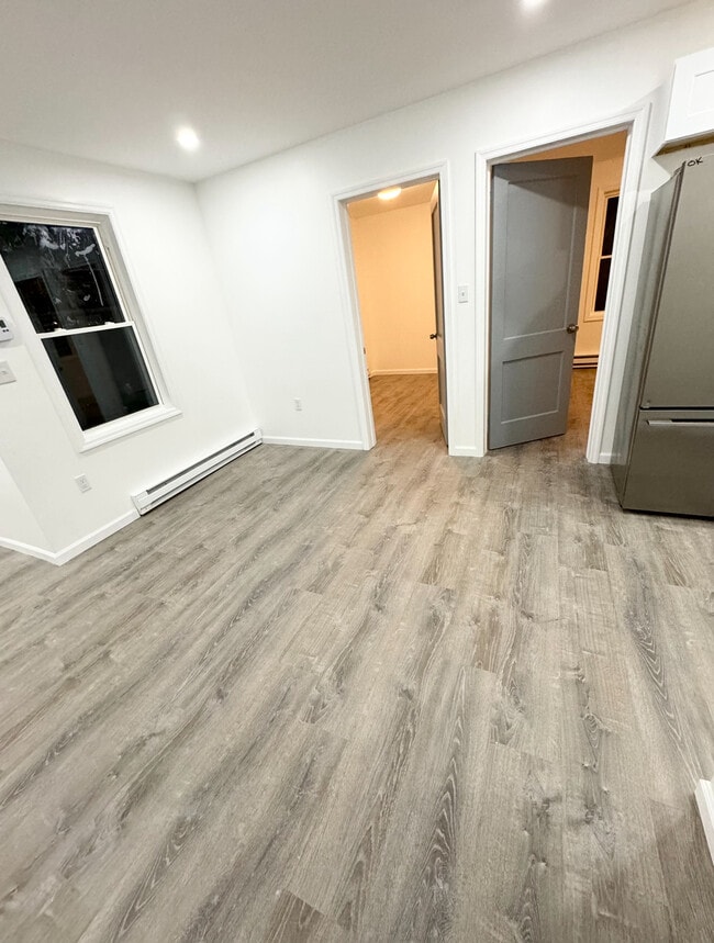 Photo - 52 Sarine Rd