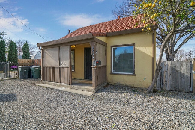 1 Bed 1 Bath | Del Paso Heights area of Sacramento - 1 Bed 1 Bath | Del Paso Heights area of Sacramento