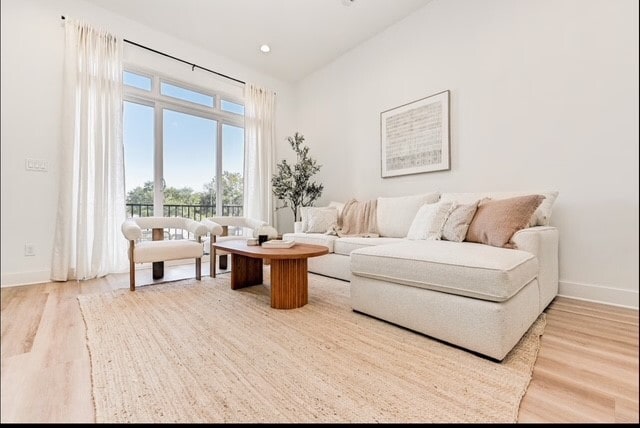 Photo - 5910 Val Verde St