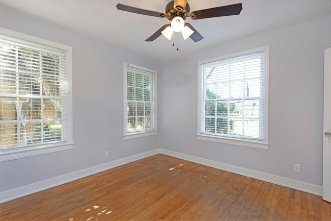Photo - 2 N Carlen St