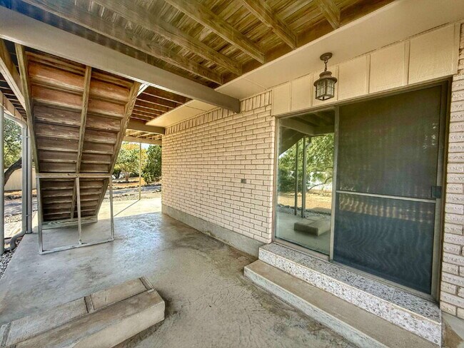 Photo - Tranquility Meets Flexibility — Canyon Lak...