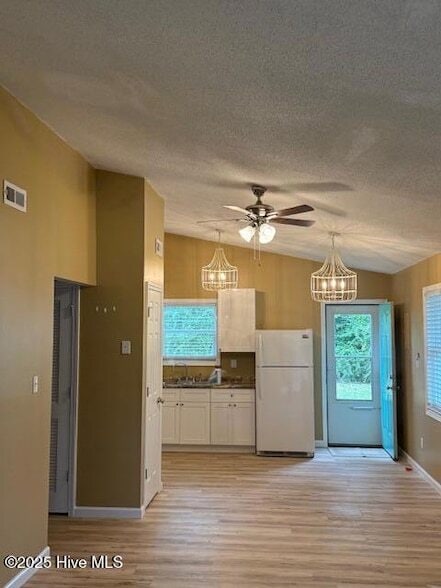 Photo - 100 Twin Wood Dr