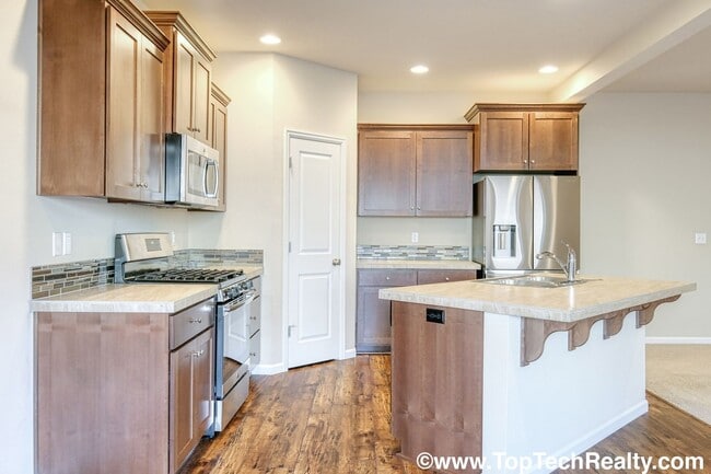Photo - 16871 NW Anita St