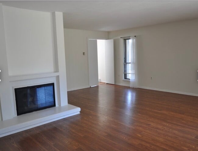 Photo - 54 Great Meadow Ln Unit 54 great meadow lane, Farmington CT 06032
