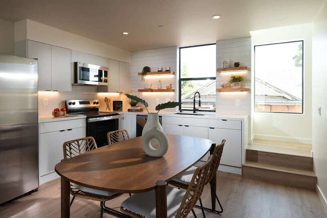 Photo - 2664 L St Unit 6 - 2664 L Street