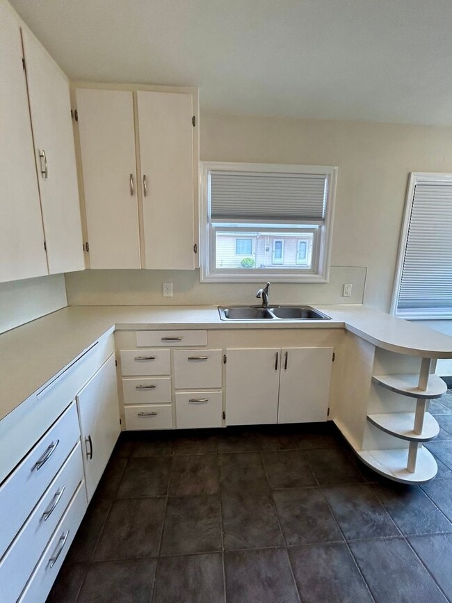Photo - 683-685 N First Ave Unit 685