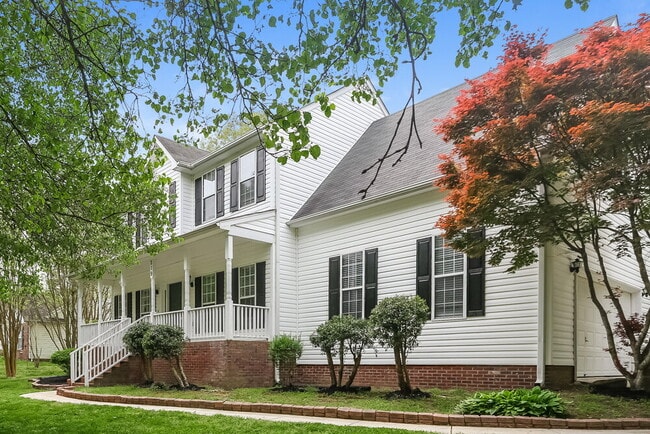 Photo - 219 Forest Pond Rd