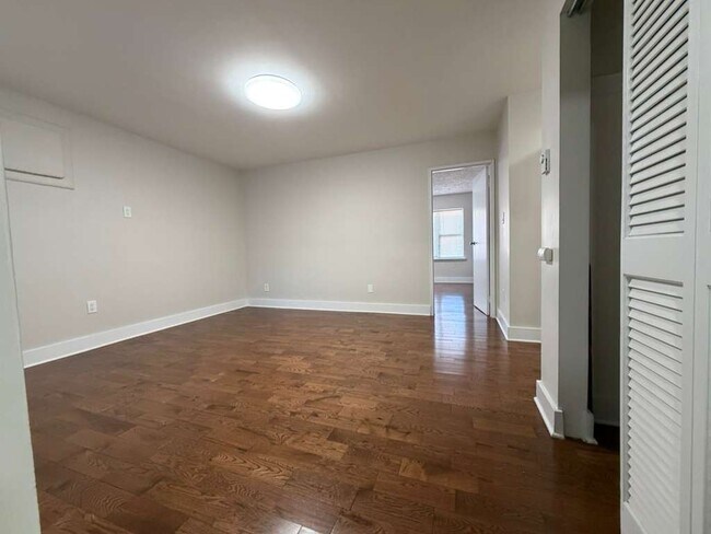 2680 JFK Blvd 24 - 2690 John F Kennedy Blvd Unit 24