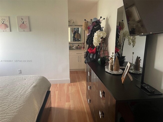 Photo - 20420 SW 124th Pl