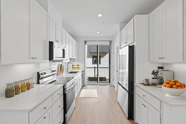 High End Kitchen leading to deck - 2609 Platt Ct NW