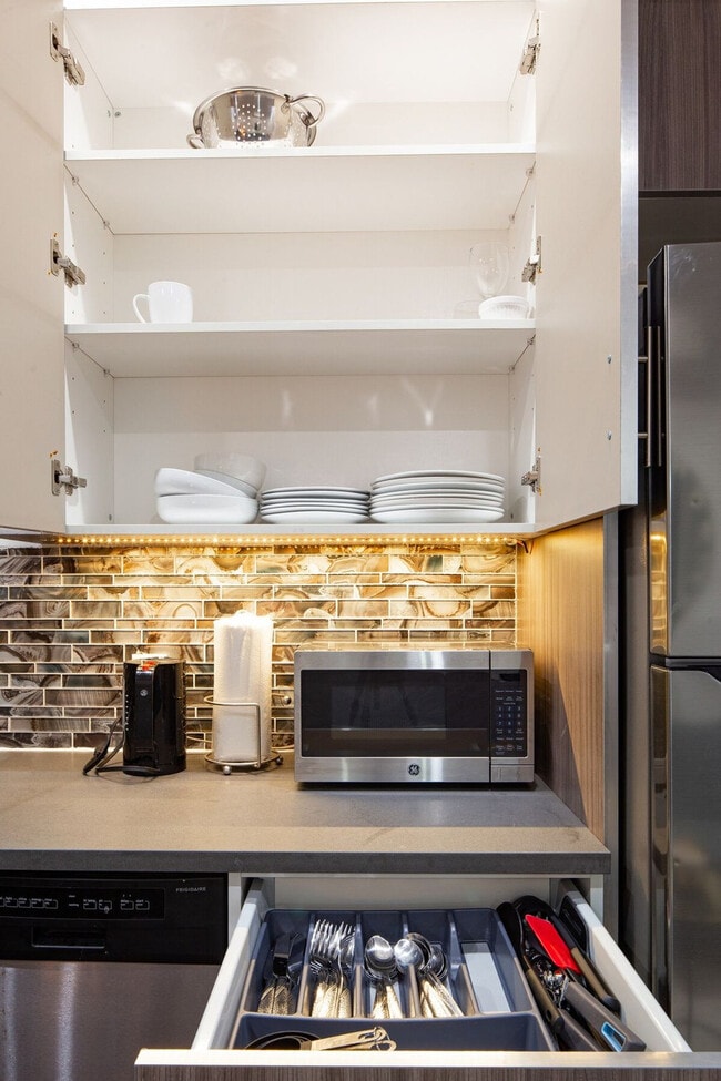 Photo - 401 E 59th St Unit SI ID1051294P