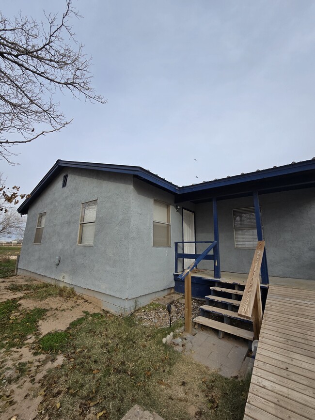 Building Photo - 277 E Darby Rd Rental