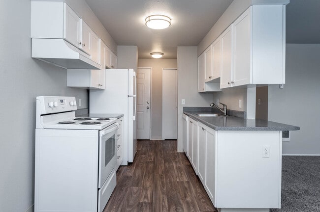 The Crossings Apartments For Rent In Clackamas Or Forrent Com