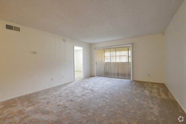 Building Photo - ? Bright & Spacious 1 Bed/1 Bath Condo wit... Unit 250