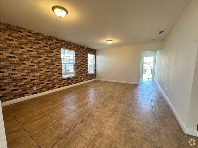 Building Photo - 2235 Farragut St Rental