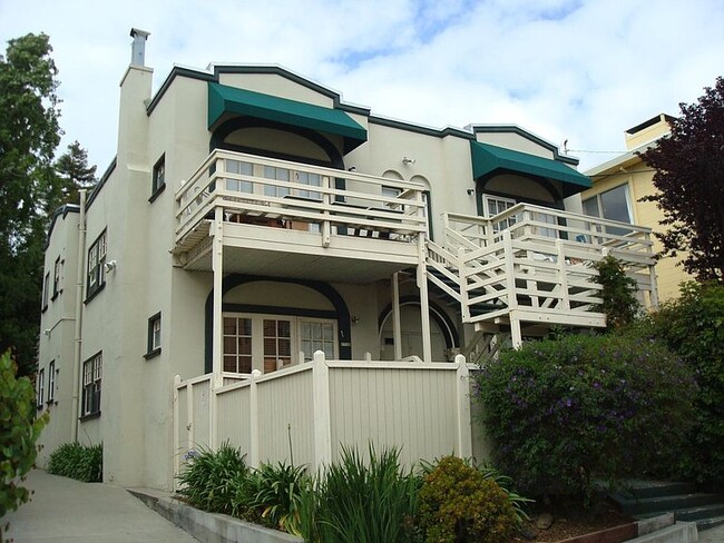 Photo - 2117 Delaware St Unit A