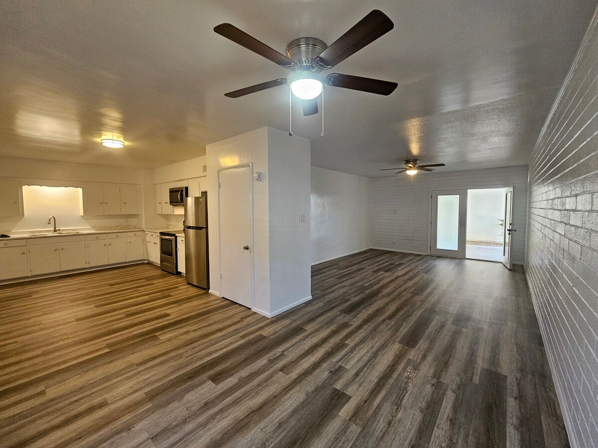 Town & Country Apartments - Town & Country Apartments