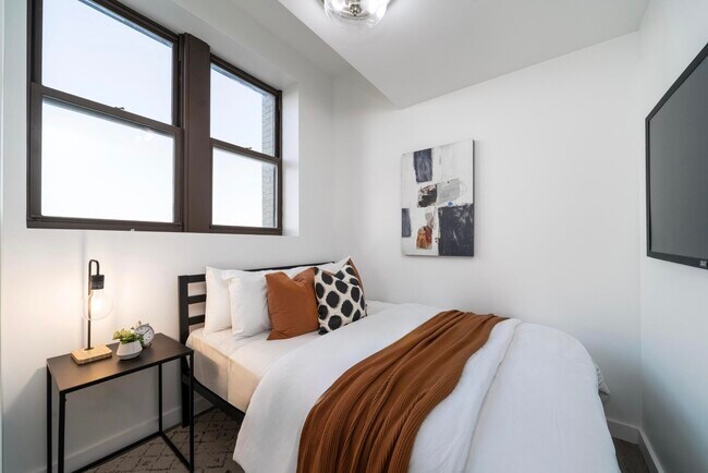 Photo - 201 Cornelison Ave Unidad 303