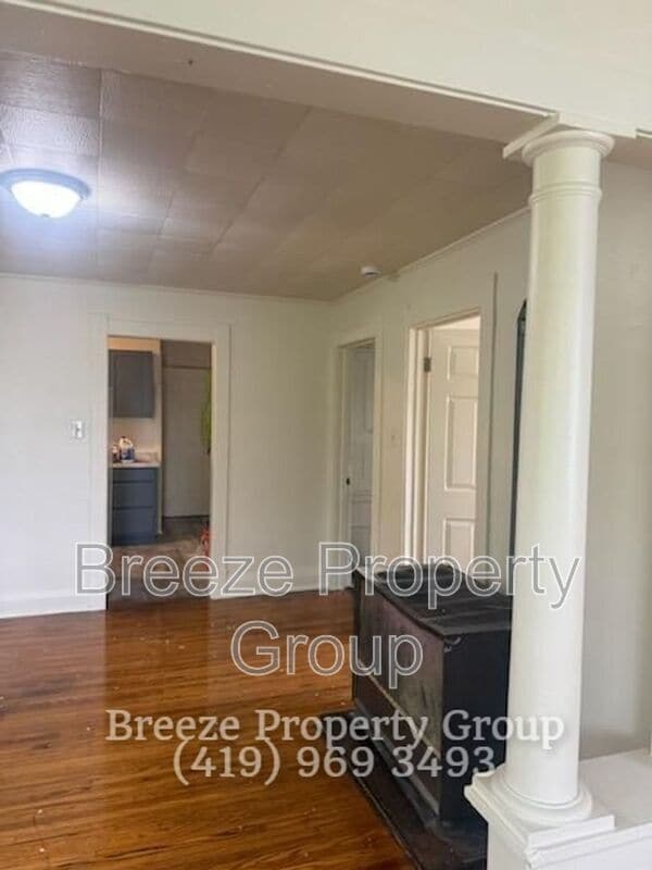 Photo - 228 Langdon St