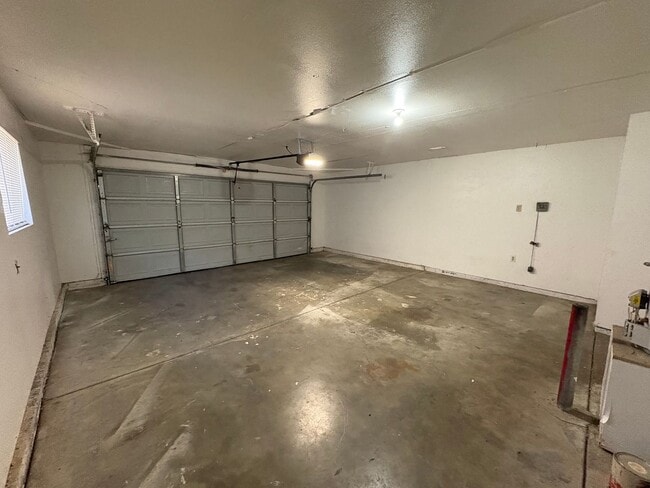 Photo - Charming Tulare home available now!