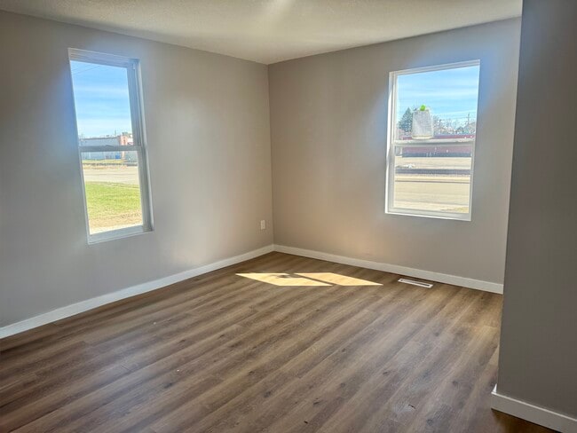 Building Photo - 312 Riverside Ave Unit 312 Riverside Ave