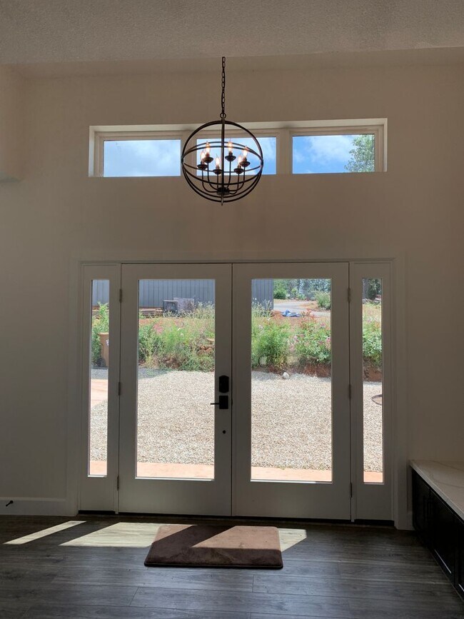 Photo - Breathtaking Paradise Retreat: Modern Home with Stunning Canyon Views and Next to Billie Park!