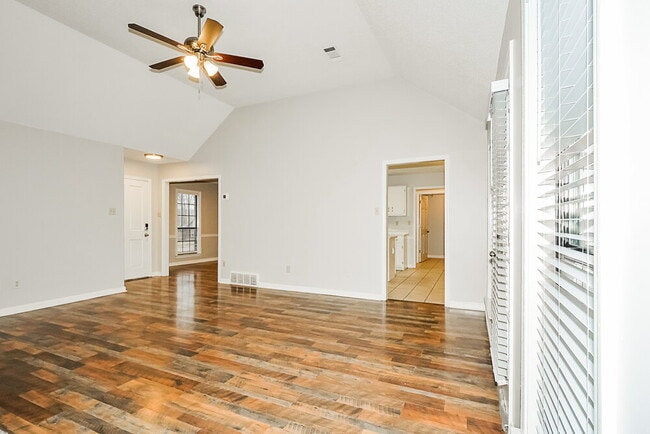 Photo - 3780 Westridge Cove