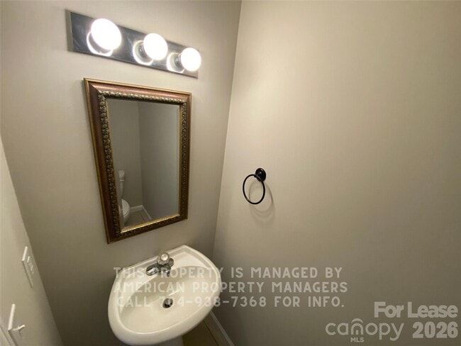 Photo - 501 Martin Cir